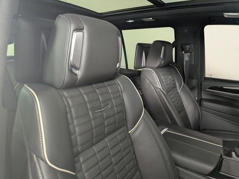 Used 2023 Cadillac Escalade V AWD/4WD image 24