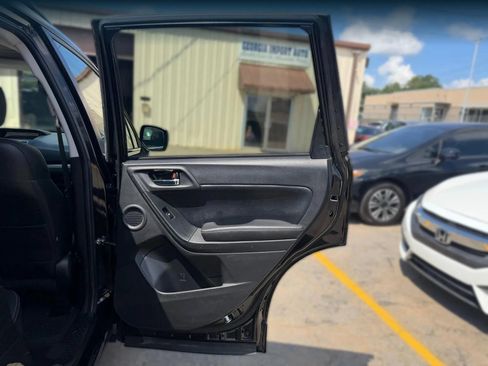 Used 2016 Subaru Forester 2.5i Limited AWD/4WD image 18