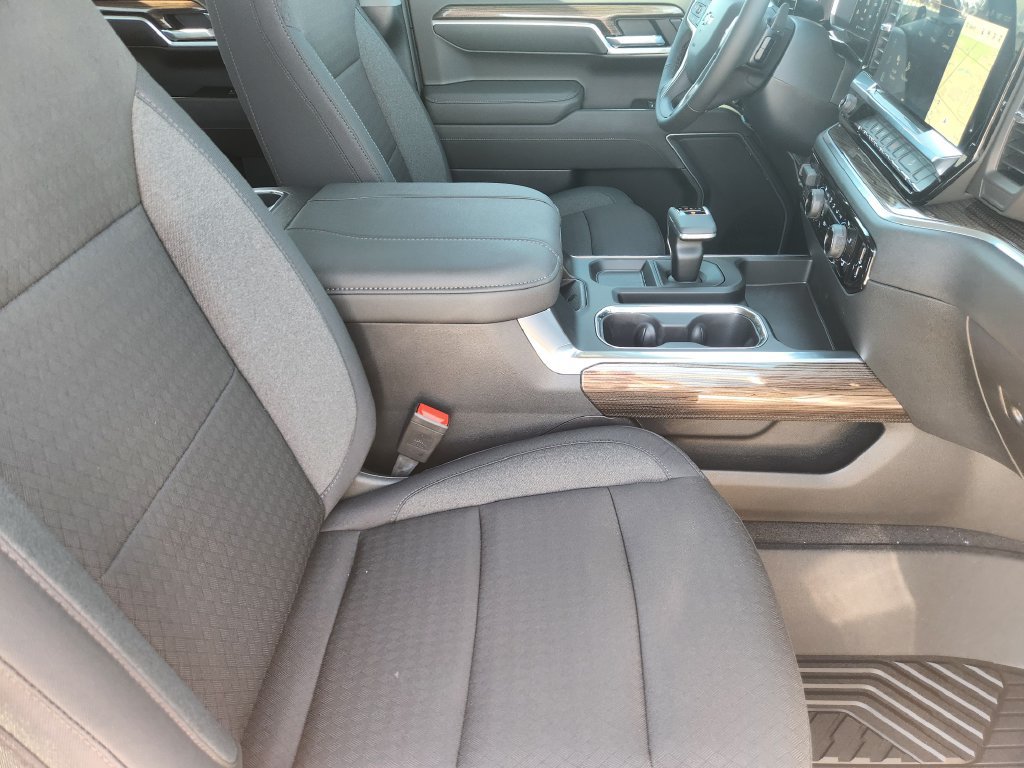 New 2026 Chevrolet Silverado 1500 RST AWD/4WD image 11