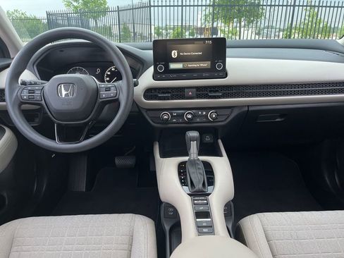 Certified 2025 Honda HR-V LX image 15