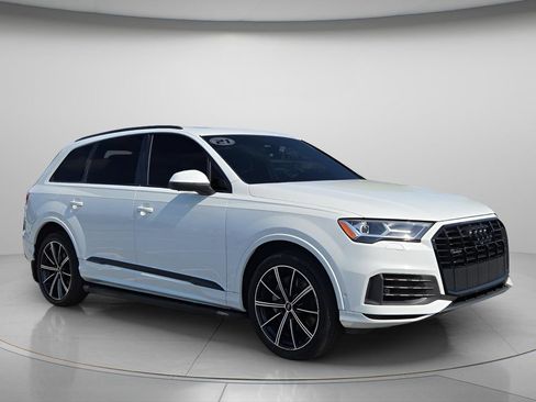 Used 2021 Audi Q7 3.0T Premium Plus w/ Premium Plus Package AWD/4WD image 8