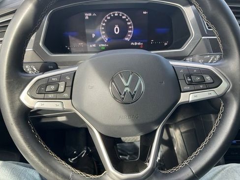 Used 2022 Volkswagen Tiguan SE AWD/4WD image 21