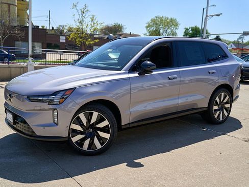New 2026 Volvo EX90 Ultra AWD/4WD image 3