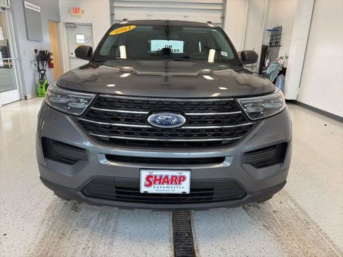 Used 2021 Ford Explorer XLT w/ Class III Trailer Tow Package image 3