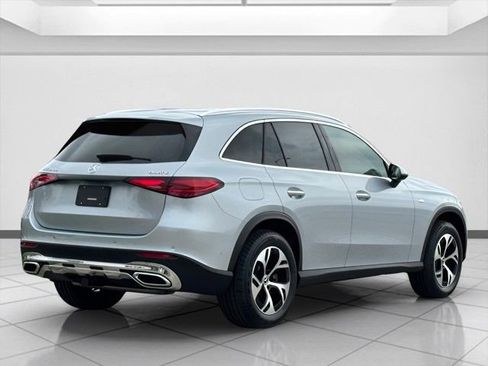 New 2025 Mercedes-Benz GLC 350e 4MATIC image 3