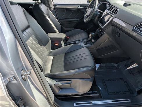 Used 2024 Volkswagen Tiguan SE R-Line FWD image 25