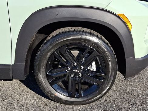 New 2026 Chevrolet TrailBlazer LT w/ Midnight Edition FWD image 6