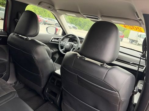 Used 2024 Mitsubishi Outlander SE AWD/4WD image 34
