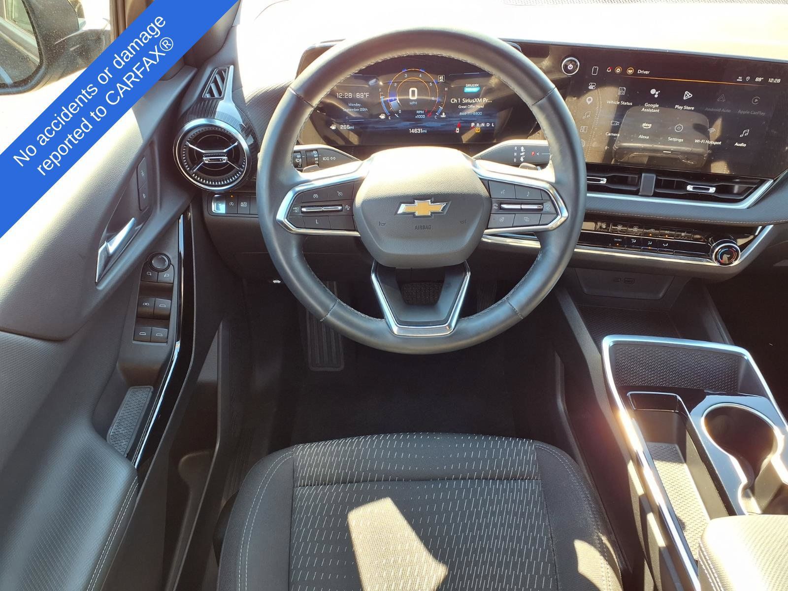 Used 2025 Chevrolet Equinox LT w/ Safety and Technology Package FWD image 14