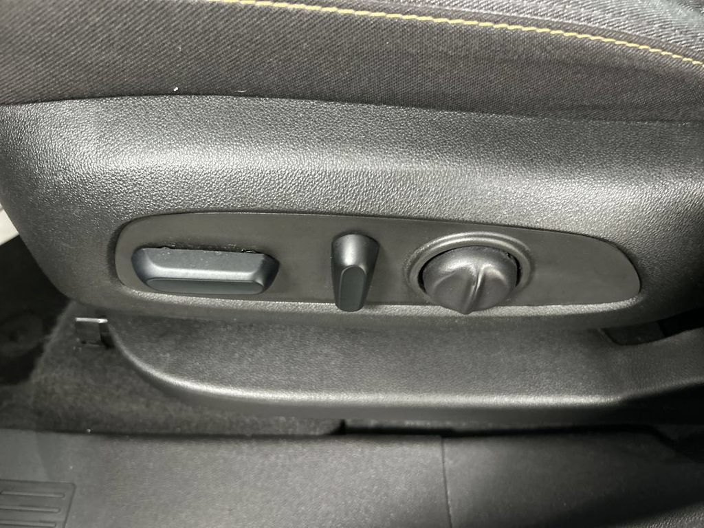 Certified 2024 Chevrolet Equinox LT AWD/4WD image 10