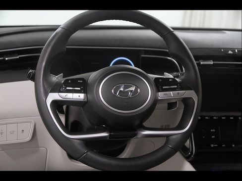 Certified 2024 Hyundai Tucson Limited AWD/4WD image 7