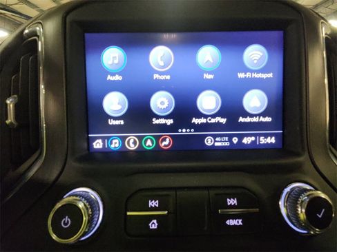 Certified 2022 GMC Sierra 1500 AT4 w/ AT4 Premium Package image 17