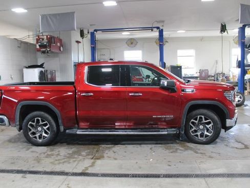 Used 2022 GMC Sierra 1500 SLT w/ SLT Premium Plus Package image 9