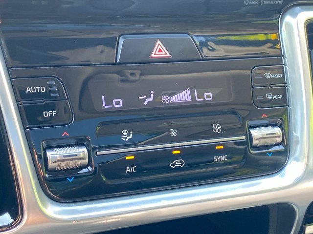 Used 2022 Kia Sorento SX AWD/4WD image 26