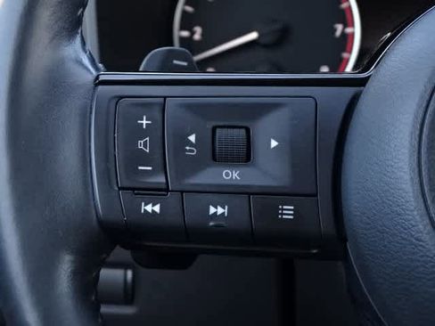 Used 2021 Nissan Rogue SL image 37