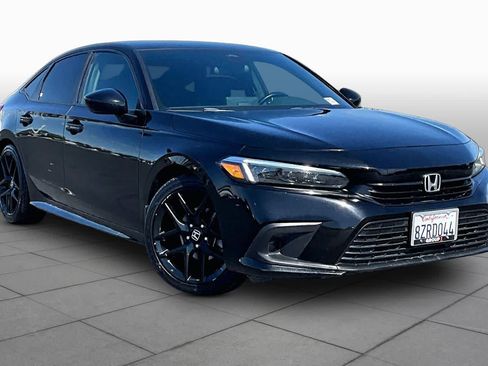 Used 2022 Honda Civic Sport image 2