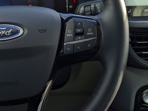 New 2026 Ford Escape SE FWD image 27