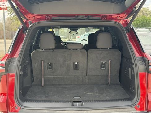 Used 2024 Chevrolet Traverse LT w/ LPO, Floor Liner Package image 17