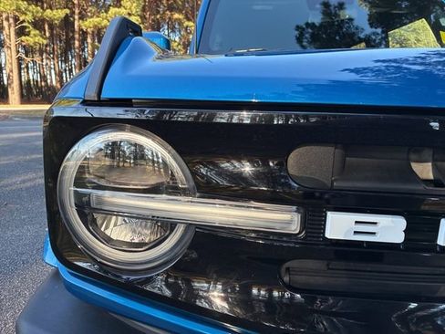 Used 2023 Ford Bronco Outer Banks image 9