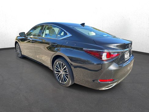 New 2025 Lexus ES 350 w/ Premium Package image 5