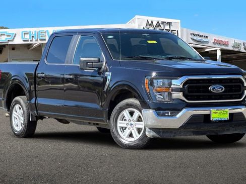 Used 2023 Ford F150 XLT image 2