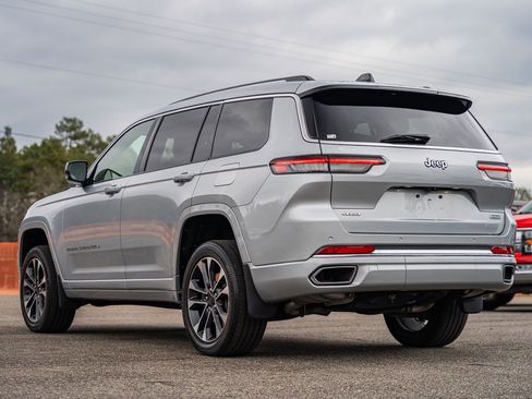 Used 2023 Jeep Grand Cherokee L Overland w/ Rear Seat Video Group I image 5