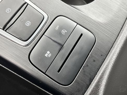 Used 2025 Ford Escape Active image 32