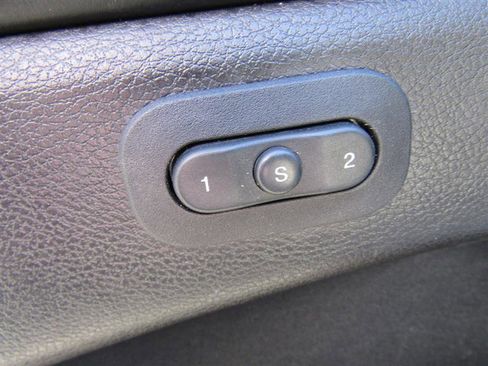 Used 2015 Jeep Grand Cherokee Overland image 11