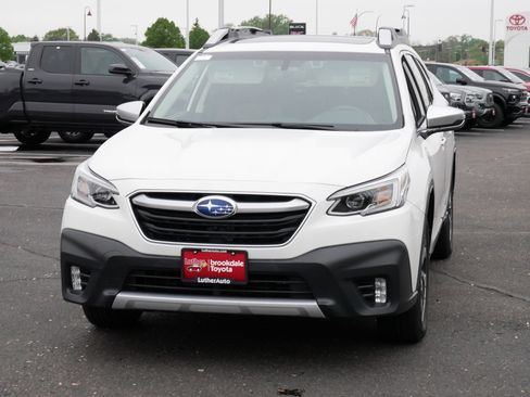 Used 2021 Subaru Outback Touring XT AWD/4WD image 2