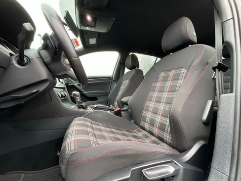 Used 2015 Volkswagen GTI S image 10