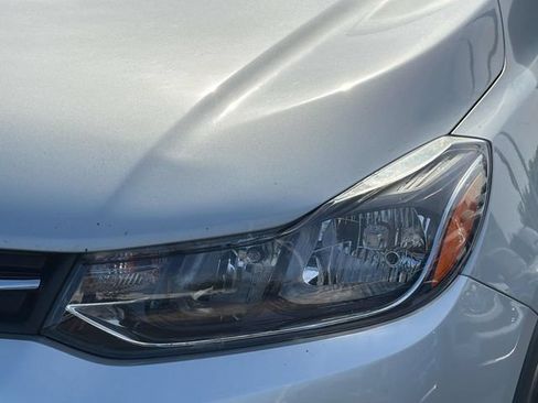 Used 2020 Chevrolet Trax LS w/ Tint and Cruise Package FWD image 9