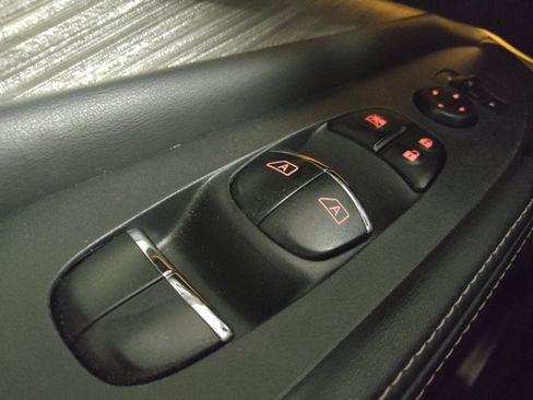 Used 2018 Nissan Murano Platinum FWD image 27