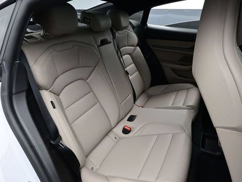 Certified 2025 Porsche Taycan AWD/4WD image 17