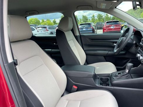 Certified 2023 Honda CR-V LX image 31