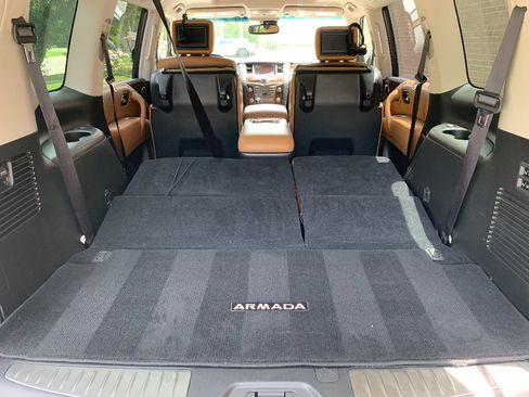 Used 2017 Nissan Armada Platinum w/ Captain Seat Package AWD/4WD image 29