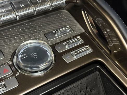 New 2026 Lincoln Nautilus Black Label image 32