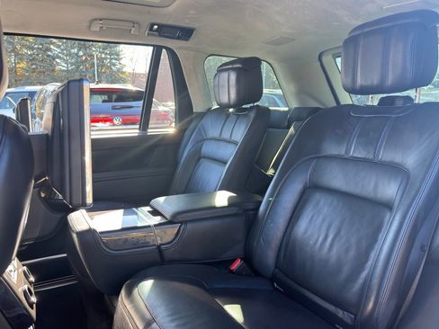 Used 2019 Land Rover Range Rover Long Wheelbase Autobiography image 26