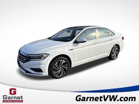 Used 2021 Volkswagen Jetta SEL image 1