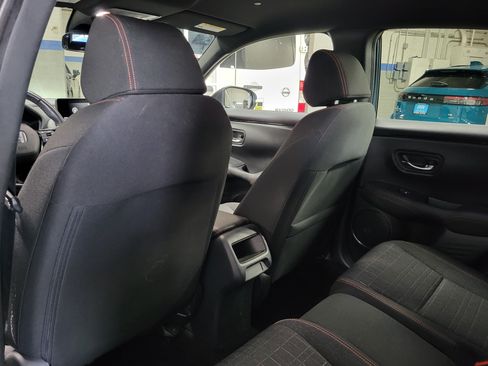 Used 2024 Honda HR-V Sport image 16