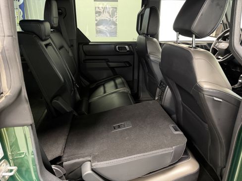 Used 2025 Ford Bronco Outer Banks AWD/4WD image 25