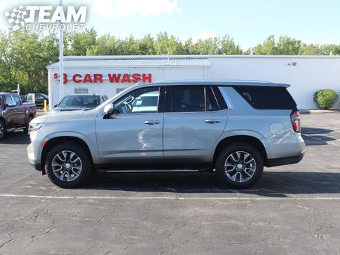 Certified 2023 Chevrolet Tahoe LT w/ Luxury Package AWD/4WD image 7