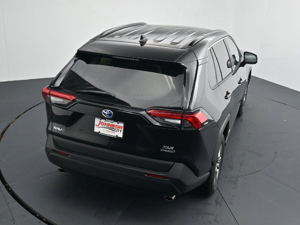 Used 2023 Toyota RAV4 XLE w/ Convenience Package AWD/4WD image 29