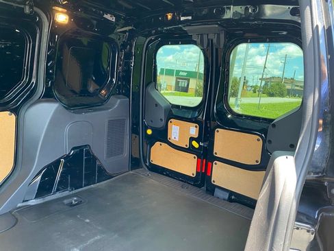 Used 2018 Ford Transit Connect XL FWD image 28