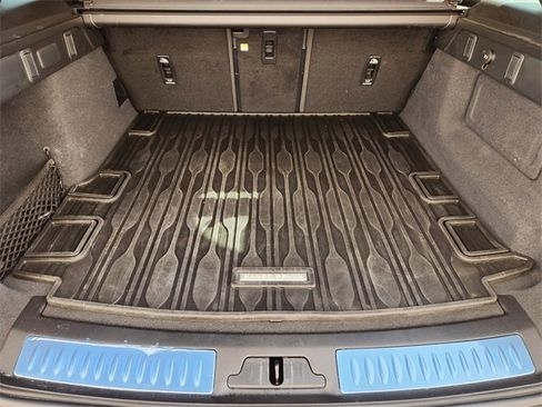 Used 2025 Land Rover Range Rover Velar Dynamic SE image 30