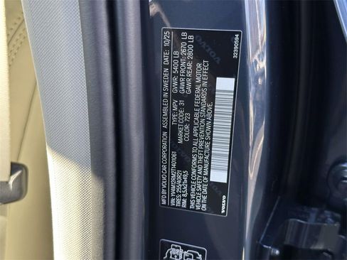 New 2026 Volvo XC60 B5 Ultra w/ Protection Package Premier image 25