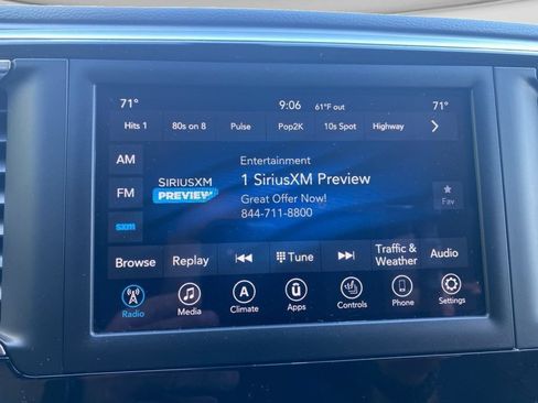 Used 2020 Chrysler Pacifica Touring-L FWD image 42