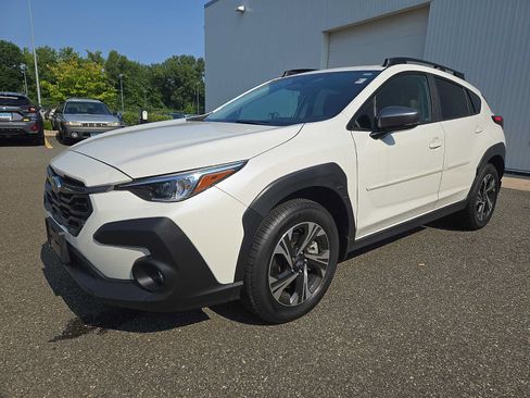Used 2026 Subaru Crosstrek 2.5i Premium AWD/4WD image 3