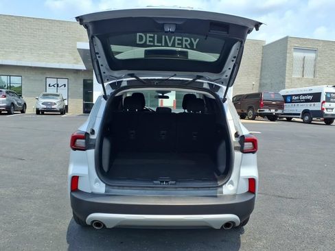 Used 2025 Ford Escape Active AWD/4WD image 13