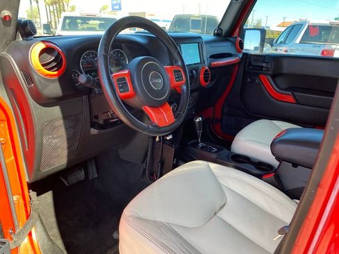 Used 2014 Jeep Wrangler Unlimited Sport w/ Quick Order Package 24S AWD/4WD image 16