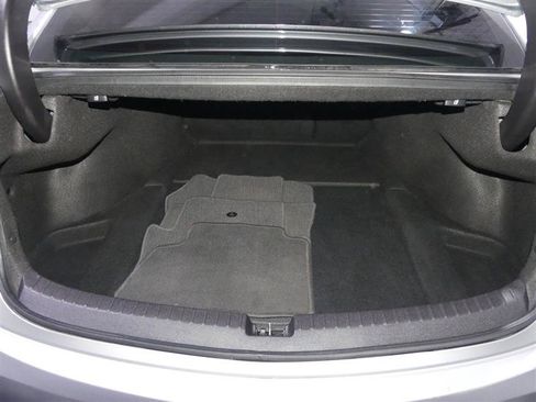 Used 2018 Acura TLX V6 w/ Technology Package FWD image 12